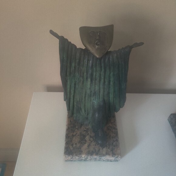 SERGIO BUSTAMANTE "MOON WITH DRESS" BRONZE SCULPTURE - Picture 1 of 4